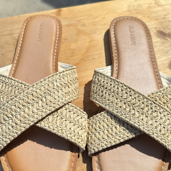 Sandals - Picture 2 of 4